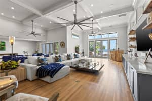 1365 BRIGHTWATERS BOULEVARD, ST PETERSBURG, FL 33704 - MLS#MFRTB8412312