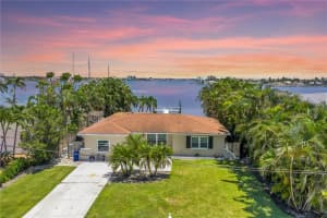 7121 BAY STREET, ST PETE BEACH, FL 33706 - MLS#MFRTB8412363