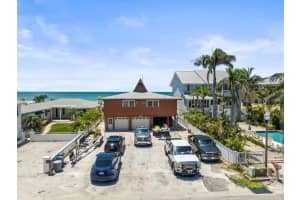 18218 Sunset Blvd #a+b, ST PETERSBURG