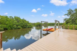 8662 PELICAN COURT, SEMINOLE, FL 33777 Sold 08/22/25