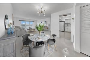 4900 BRITTANY DRIVE, ST PETERSBURG, FL 33715 - MLS#MFRTB8412469