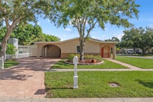 2901 W Paxton Ave, TAMPA