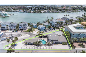 8425 W Gulf Blvd, TREASURE ISLAND