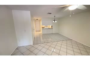 4003 OAK LIMB COURT, TAMPA, FL 33614 - MLS#MFRTB8412555
