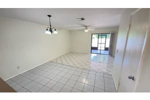 4003 OAK LIMB COURT, TAMPA, FL 33614 - MLS#MFRTB8412555