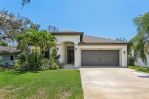 1112 E Boyer St, TARPON SPRINGS