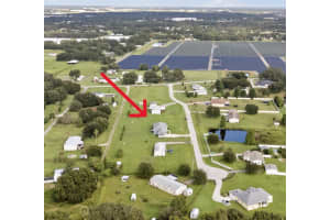 2210 TOMBERLIN GROVE LANE, PLANT CITY, FL 33566 - MLS#MFRTB8412573