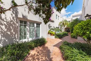 4949 BAYSHORE BOULEVARD, TAMPA, FL 33611 - MLS#MFRTB8412623