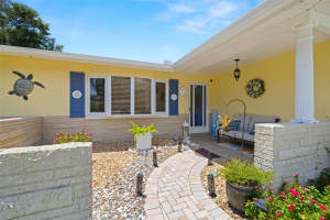 502 E LAKE DRIVE, LARGO, FL 33771 - MLS#MFRTB8412645