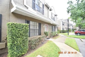 16539 LAKE BRIGADOON CIRCLE, TAMPA, FL 33618 - MLS#MFRTB8412704
