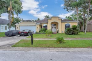 327 Country Vineyard Dr, VALRICO