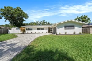 1316 Dorothy Dr, CLEARWATER