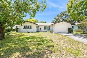 6223 12th St S, ST PETERSBURG