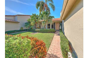 2377 Harbour Oaks Dr, LONGBOAT KEY