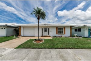 5461 Palm Crest Ct N #5461, PINELLAS PARK