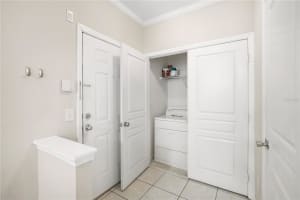 9301 CRESCENT LOOP CIRCLE, TAMPA, FL 33619 - MLS#MFRTB8412877