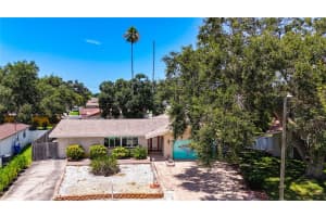 6237 15TH STREET, ST PETERSBURG, FL 33705 - MLS#MFRTB8412896