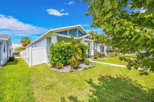 475 36TH AVENUE, ST PETERSBURG, FL 33704 - MLS#MFRTB8412933