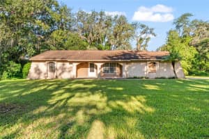 8807 Overlook Dr, WESLEY CHAPEL