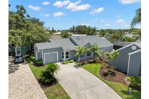 500 Roxbury Dr, SAFETY HARBOR