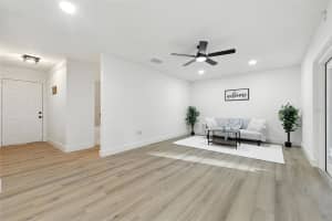 6940 NEWMAN CIRCLE, LAKELAND, FL 33811 - MLS#MFRTB8413042