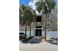 15215 Amberly Dr #208, TAMPA
