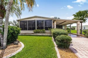 517 LA PLAYA CIRCLE, NORTH PORT, FL 34287 - MLS#MFRTB8413100