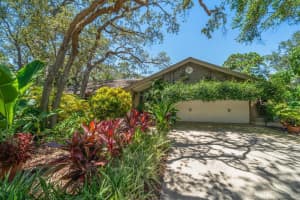 2418 SUMMERWOOD COURT, DUNEDIN, FL 34698 - MLS#MFRTB8413102
