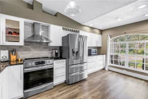 3069 BROOKFIELD LANE, CLEARWATER, FL 33761 Sold 08/28/25