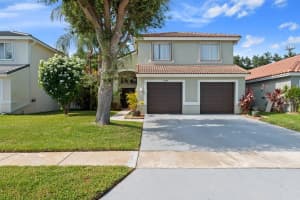 6404 Barton Creek Cir, LAKE WORTH