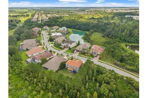 32924 ESTATE GARDEN DRIVE, WESLEY CHAPEL, FL 33545 - MLS#MFRTB8413308