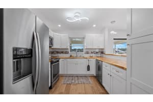 8050 ROXBURGH COURT, WEEKI WACHEE, FL 34613 - MLS#MFRTB8413367