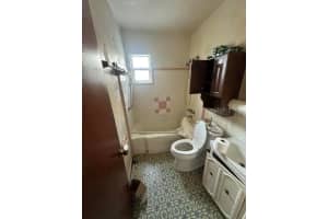3901 TREASURE CIRCLE, TAMPA, FL 33616 Sold 08/30/25