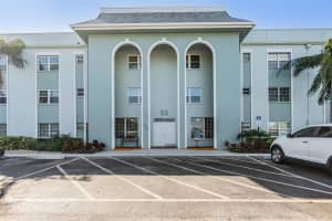 701 POINSETTIA ROAD, BELLEAIR, FL 33756 - MLS#MFRTB8413380