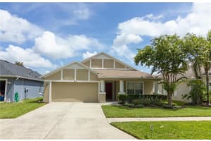 21823 Waverly Shores Ln, LAND O LAKES