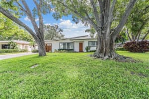 559 OAKWOOD DRIVE, LARGO, FL 33771 Sold 09/05/25