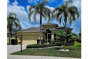 1649 Emerald Dunes Dr, SUN CITY CENTER