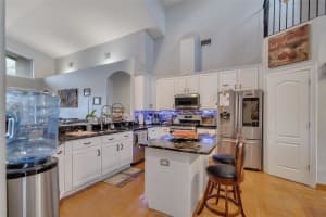 10327 MEADOW CROSSING DRIVE, TAMPA, FL 33647 - MLS#MFRTB8413517