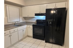 708 LAKEWOOD AVENUE, TAMPA, FL 33613 - MLS#MFRTB8413530