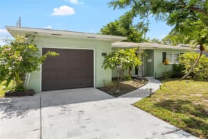 6121 4TH STREET, ST PETERSBURG, FL 33705 - MLS#MFRTB8413572