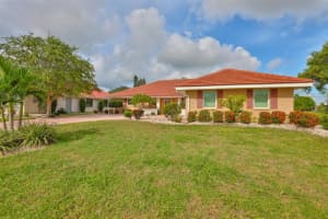 703 PLUMBROOK ROAD, SUN CITY CENTER, FL 33573 - MLS#MFRTB8413582