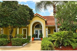 4065 Crockers Lake Blvd #22, SARASOTA