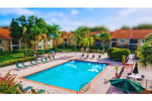 4065 CROCKERS LAKE BOULEVARD, SARASOTA, FL 34238 Sold 10/16/25