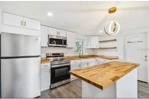605 WINHAM STREET, TAMPA, FL 33619 - MLS#MFRTB8413692