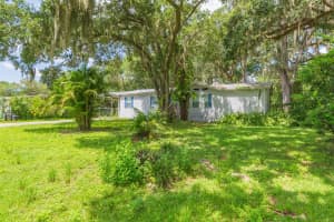9117 WOOD TERRACE DRIVE, TAMPA, FL 33637 - MLS#MFRTB8413707