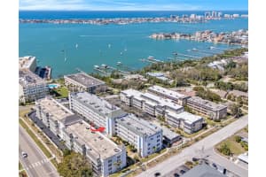 139 BLUFF VIEW DRIVE, BELLEAIR BLUFFS, FL 33770 - MLS#MFRTB8413736