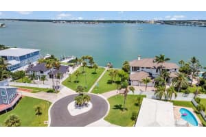 109 16TH STREET, BELLEAIR BEACH, FL 33786 - MLS#MFRTB8413788