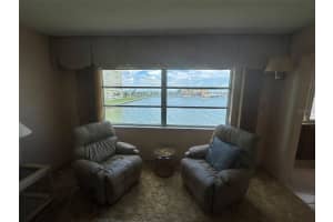 4775 COVE CIRCLE, ST PETERSBURG, FL 33708 - MLS#MFRTB8413859