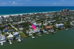 733 BAY ESPLANADE, CLEARWATER BEACH, FL 33767 - MLS#MFRTB8413907