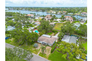 710 37TH AVENUE, ST PETERSBURG, FL 33704 Sold 10/14/25